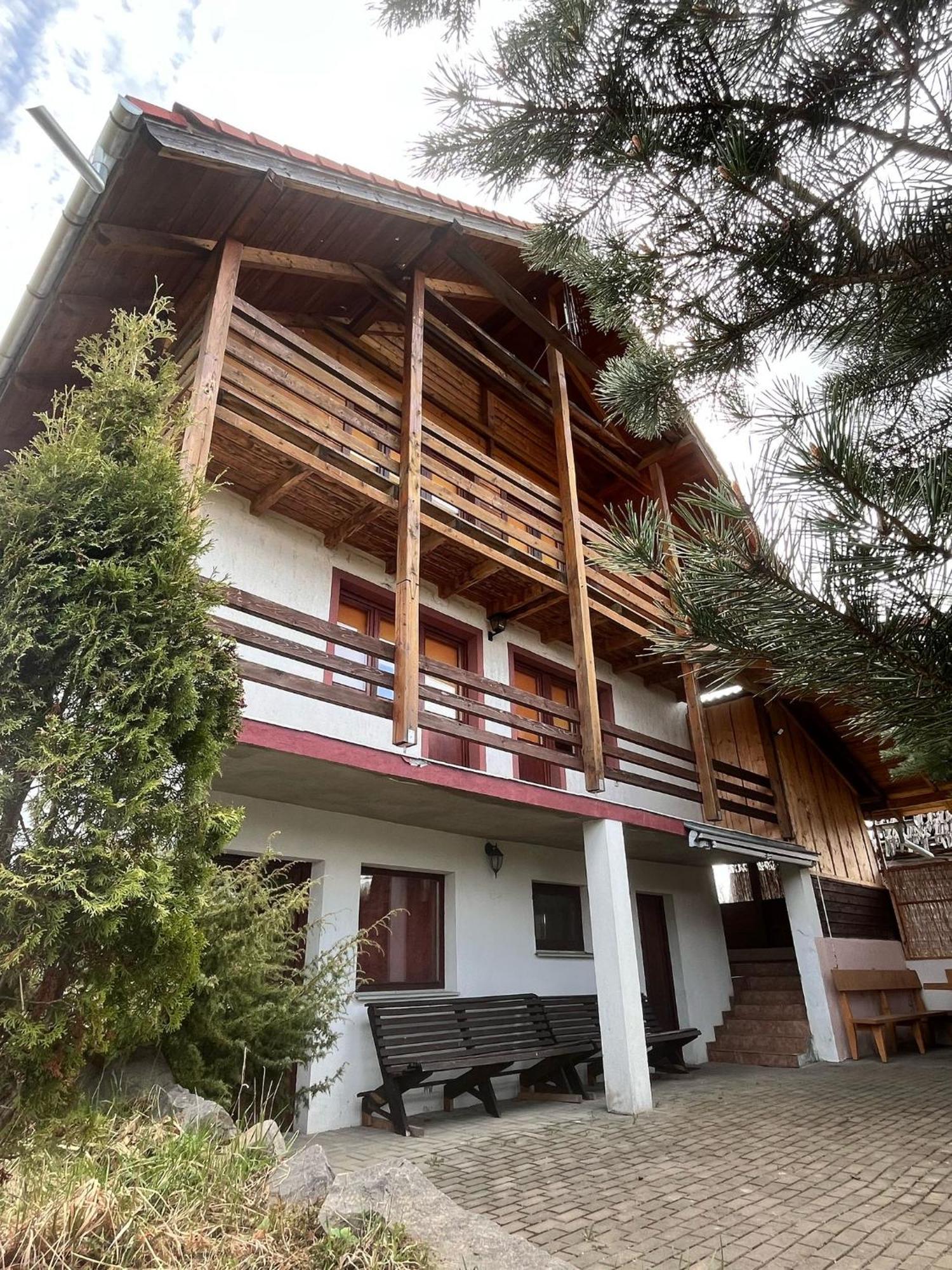 Casa Alpin Villa Izvoru Mureşului Exterior foto